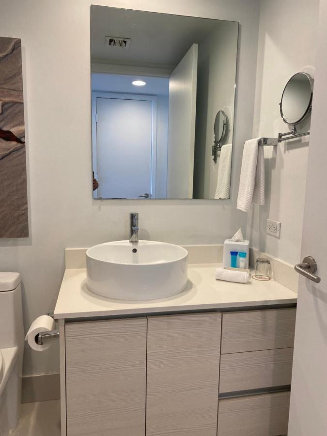 Amazing Studio Apmt 2 Full Beds Amazing View 28B Hallandale Beach Exterior photo