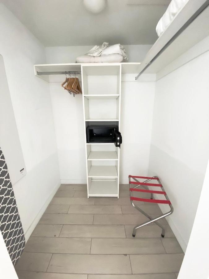 Amazing Studio Apmt 2 Full Beds Amazing View 28B Hallandale Beach Exterior photo